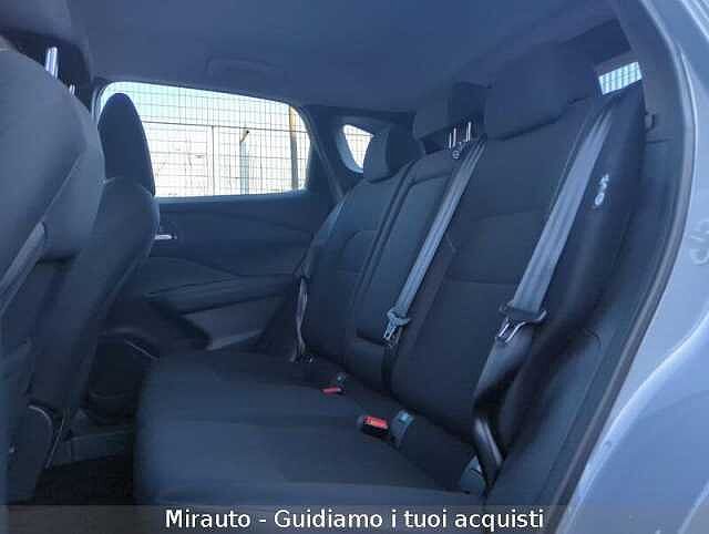 Nissan Qashqai MHEV 140 CV Business