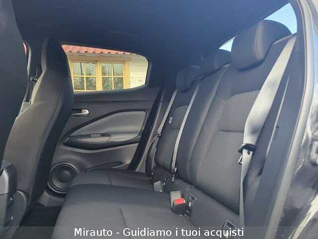 Nissan Juke 1.0 DIG-T 114 CV N-Connecta