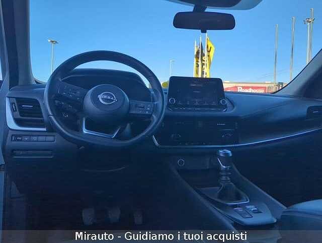 Nissan Qashqai MHEV 140 CV Business