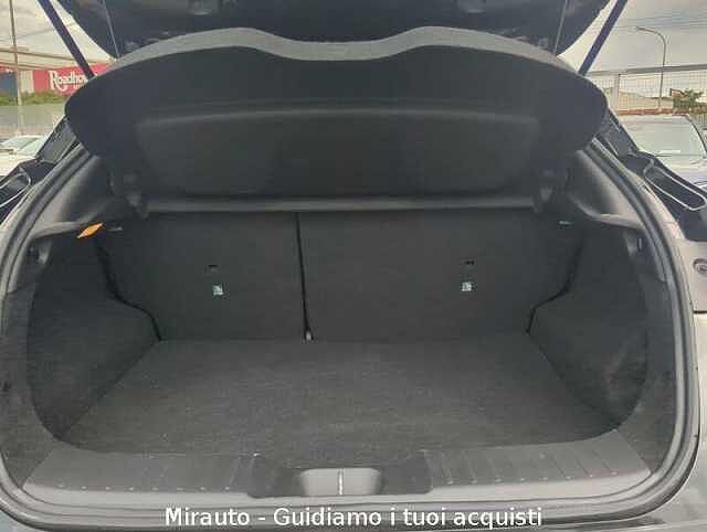 Nissan Juke 1.6 HEV Premiere Edition Auto