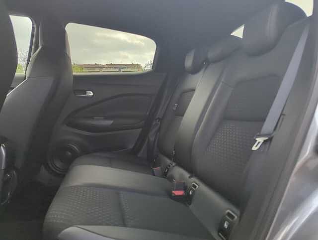 Nissan Juke 1.6 HEV N-Connecta Auto