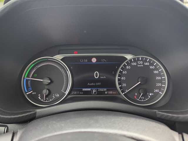 Nissan Juke 1.6 HEV N-Connecta Auto