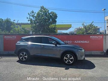 Nissan Qashqai 3&ordf; serie Qashqai MHEV 140 CV N-Connecta Grigio scuro