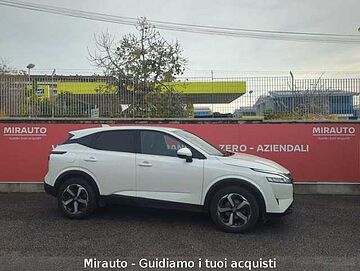 Nissan Qashqai 3&ordf; serie Qashqai MHEV 140 CV N-Connecta Bianco