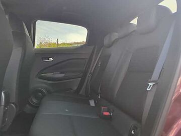 Nissan Juke 1.6 HEV N-Connecta Auto Bordeaux