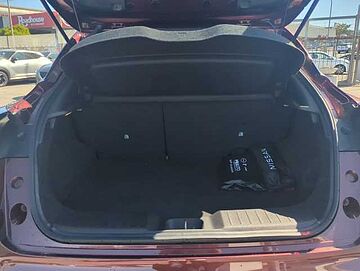 Nissan Juke 1.6 HEV N-Connecta Auto Bordeaux
