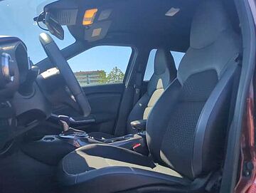 Nissan Juke 1.6 HEV N-Connecta Auto Bordeaux