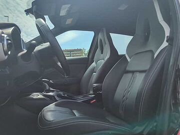 Nissan Juke 1.6 HEV Premiere Edition Auto Nero