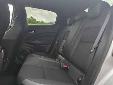 Nissan Juke 1.6 HEV N-Connecta Auto Argento
