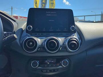 Nissan Juke 1.0 DIG-T 117 Mt N-Connecta Bordeaux