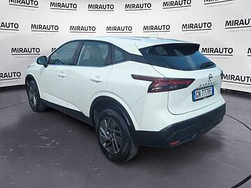 Nissan Qashqai 1.3 MHEV 140 Business Beige