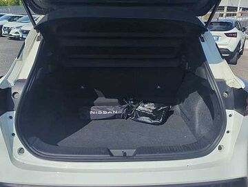 Nissan Qashqai 1.3 MHEV 140 Business Beige