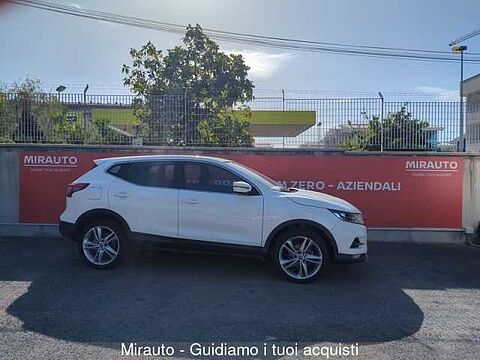 Nissan Qashqai 2ª serie Qashqai 1.3 DIG-T 140 CV N-Motion Start Bianco