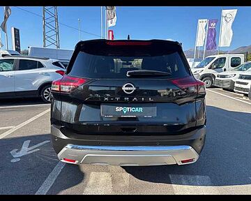 Nissan X-Trail IV 2022 X-Trail TEKNA 2WD black