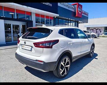 Nissan Qashqai II 2017 Qashqai 1.5 dci N-Connecta 115cv white