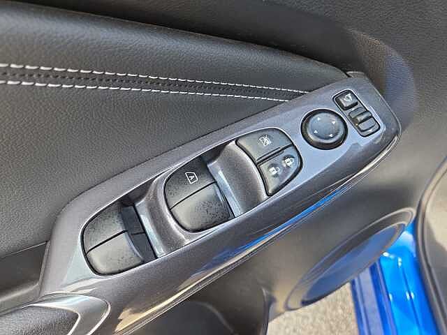 Nissan Juke 1.0 DIG-T 114 CV N-Connecta