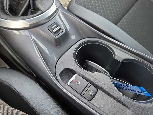 Nissan Juke 1.0 DIG-T 114 CV N-Connecta