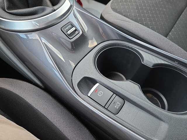 Nissan Juke 1.0 DIG-T 114 CV N-Connecta