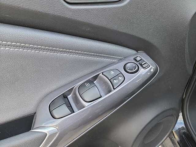 Nissan Juke 1.0 DIG-T 114 CV N-Connecta