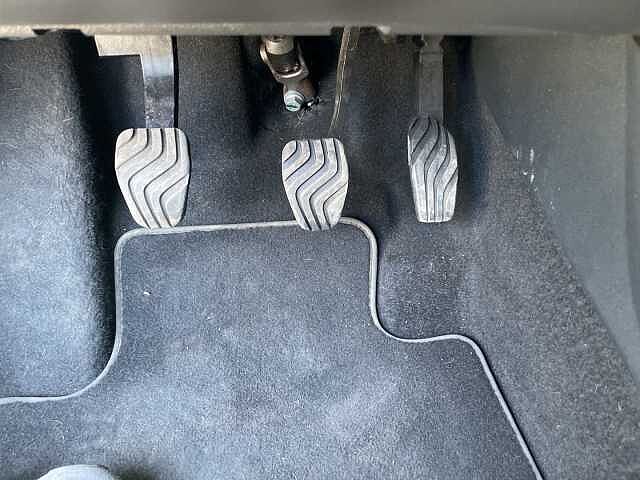 Nissan Juke 1.0 DIG-T N-Connecta