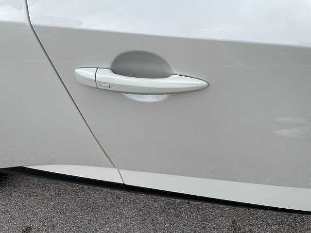 Nissan Qashqai MHEV 140 CV N-Connecta