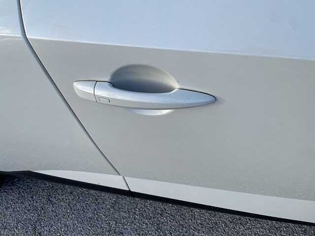 Nissan Qashqai MHEV 140 CV N-Connecta