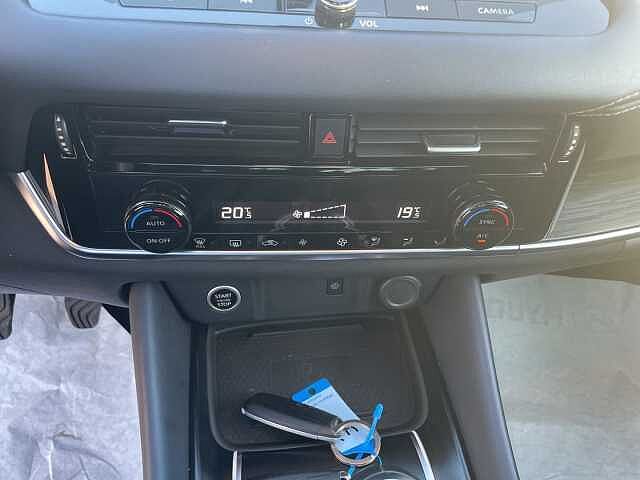 Nissan Qashqai MHEV 140 CV Tekna