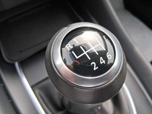 Nissan Qashqai MHEV 140 CV N-Connecta