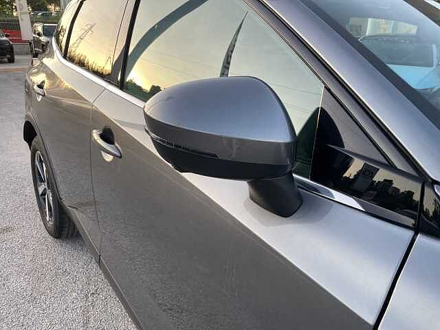 Nissan Qashqai MHEV 140 CV N-Connecta