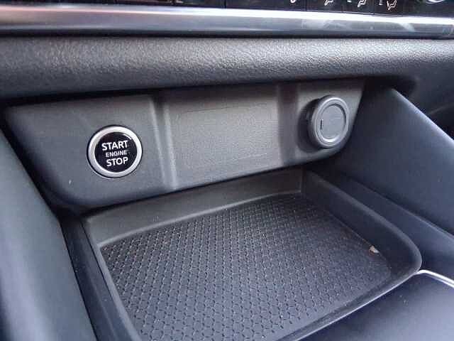 Nissan Qashqai MHEV 140 CV N-Connecta