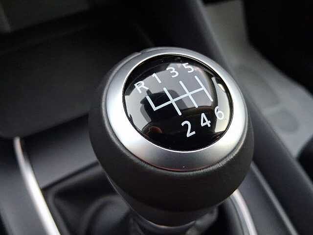 Nissan Qashqai MHEV 140 CV N-Connecta