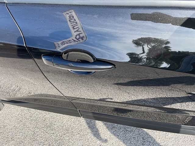 Nissan Juke 1.0 DIG-T 114 CV N-Connecta