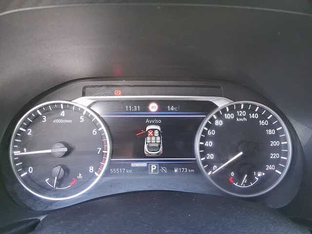 Nissan Juke 1.0 DIG-T 114 CV DCT Kiiro