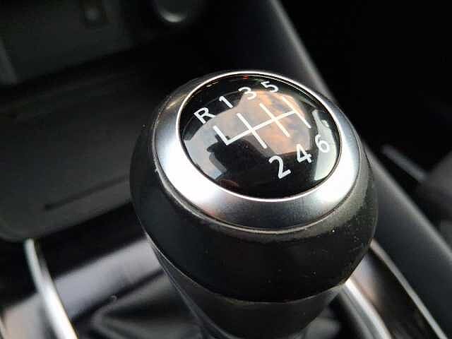 Nissan Qashqai MHEV 140 CV N-Connecta