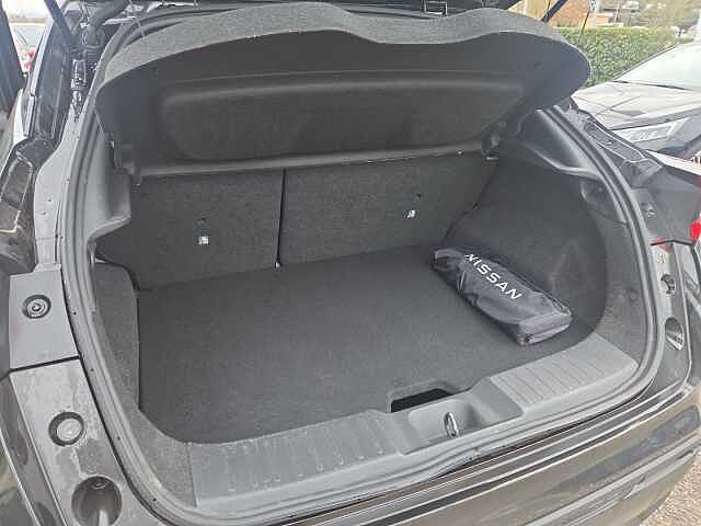 Nissan Juke 1.0 DIG-T 114 CV N-Connecta