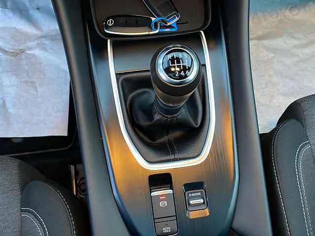Nissan Qashqai MHEV 140 CV N-Connecta-TETTINO PAN