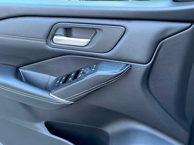 Nissan Qashqai MHEV 140 CV N-Connecta-TETTINO PAN