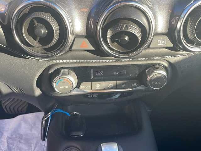 Nissan Juke 1.6 HEV N-Connecta Auto