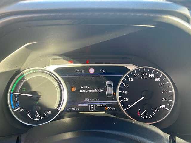 Nissan Juke 1.6 HEV N-Connecta Auto