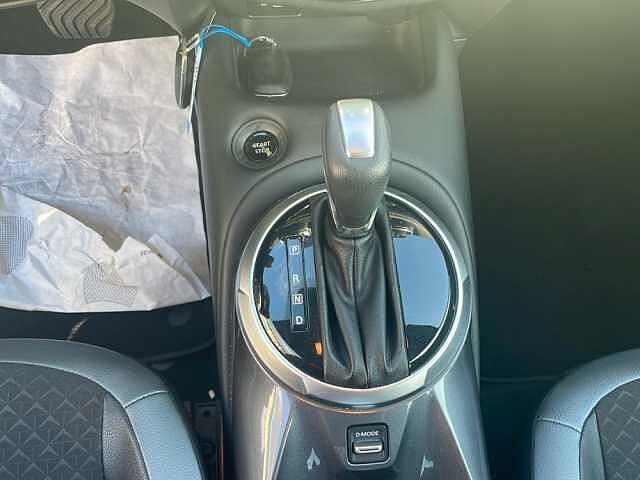 Nissan Juke 1.6 HEV N-Connecta Auto