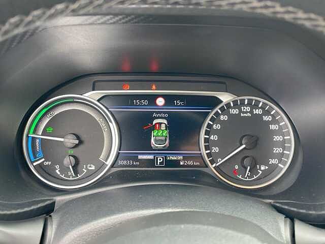 Nissan Juke 1.6 HEV N-Connecta Auto