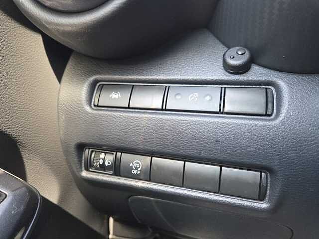 Nissan Juke 1.0 DIG-T 114 Mt N-Connecta