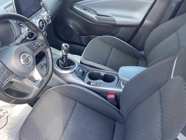 Nissan Juke 1.0 DIG-T 114 Mt N-Connecta