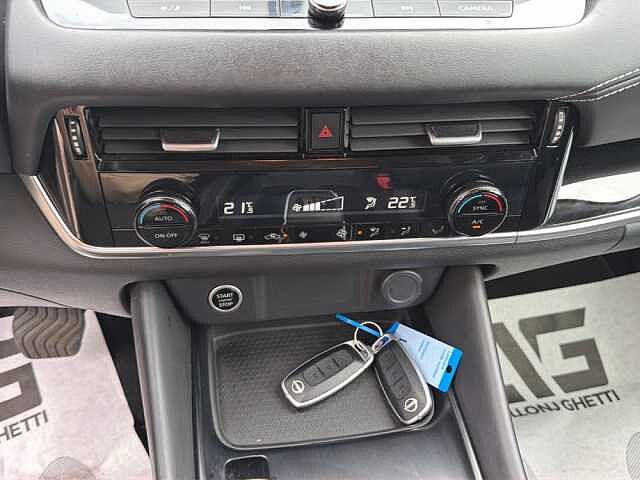 Nissan Qashqai 1.3 MHEV 158 N-Connecta Xtronic