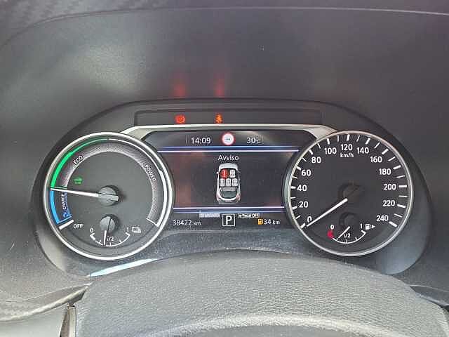 Nissan Juke 1.6 HEV N-Connecta Auto