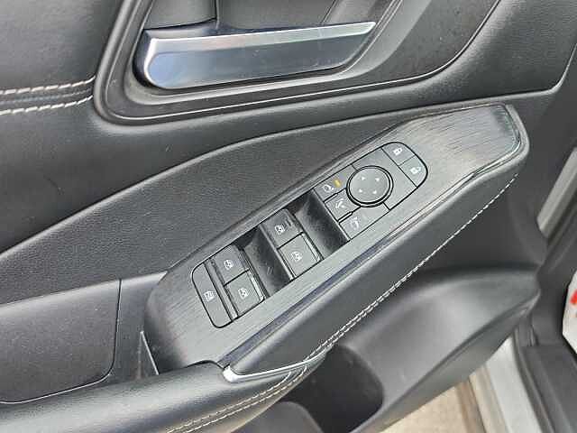 Nissan Qashqai 1.3 MHEV 140 N-Connecta-KM. 31.470