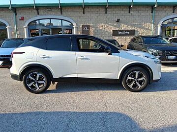 Nissan Qashqai MHEV 140 CV N-Connecta BIANCO TETTO NERO
