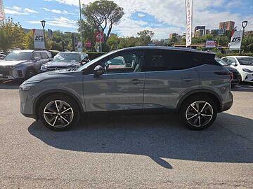 Nissan Qashqai MHEV 140 CV Tekna Grigio tetto nero