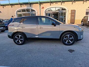 Nissan Qashqai MHEV 140 CV N-Connecta Grigio tetto nero