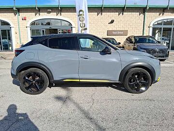 Nissan Juke 1.0 DIG-T 114 CV DCT Kiiro Grigio tetto nero